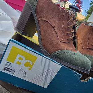 BC Women's Suede Lace-Up Heeled Boots - Brown and Green